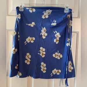 Patagonia Stretch skirt with adjustable sides never worn